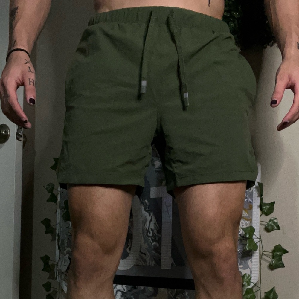 Subscriber only Fabletics 5 inch athletic shorts